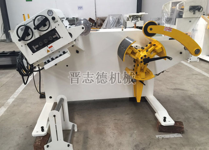 精密料架兼整平機(jī)生產(chǎn) 精密料架兼整平機(jī)生產(chǎn)