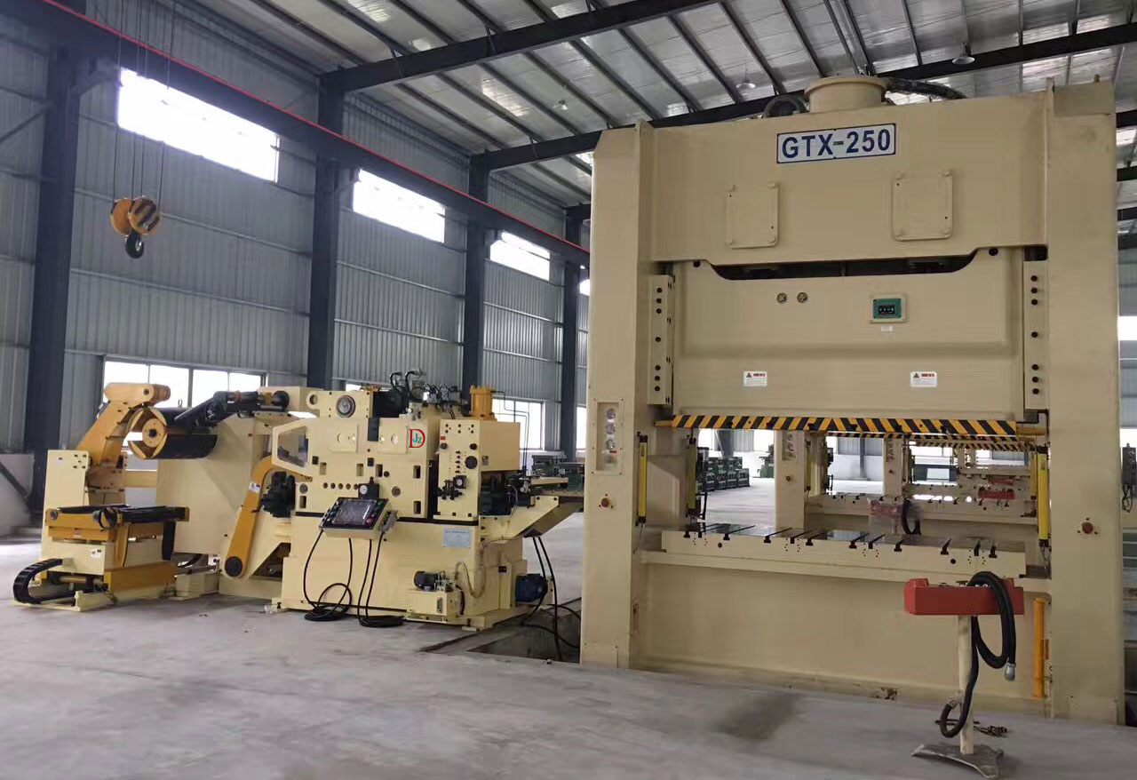 上海汽車送料機 上海汽車送料機