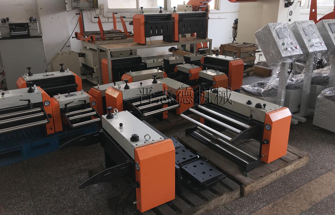 NC伺服送料機生產現場 NC伺服送料機生產現場