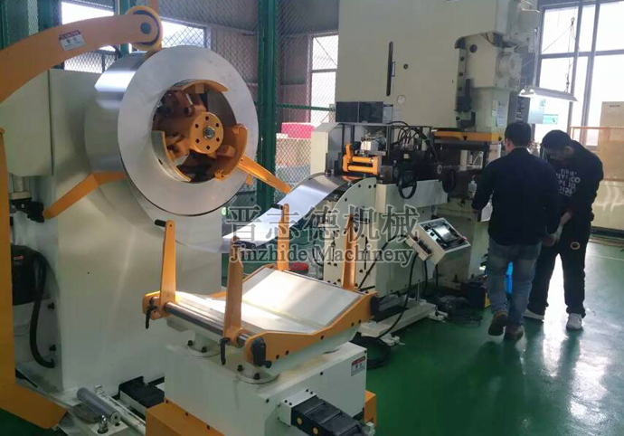 薄板掀開式三合一送料機 薄板掀開式三合一送料機