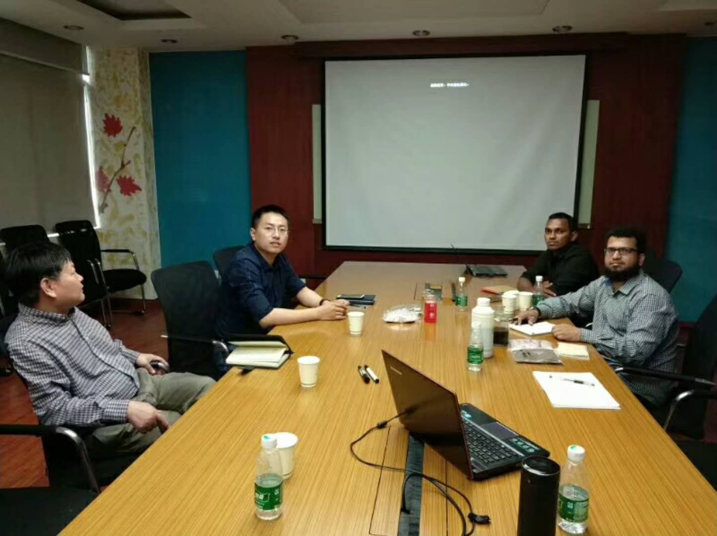 印度送料機,印度客戶來訪 印度送料機,印度客戶來訪